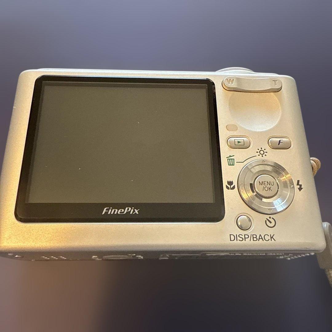 美品 FUJIFILM FinePix F10