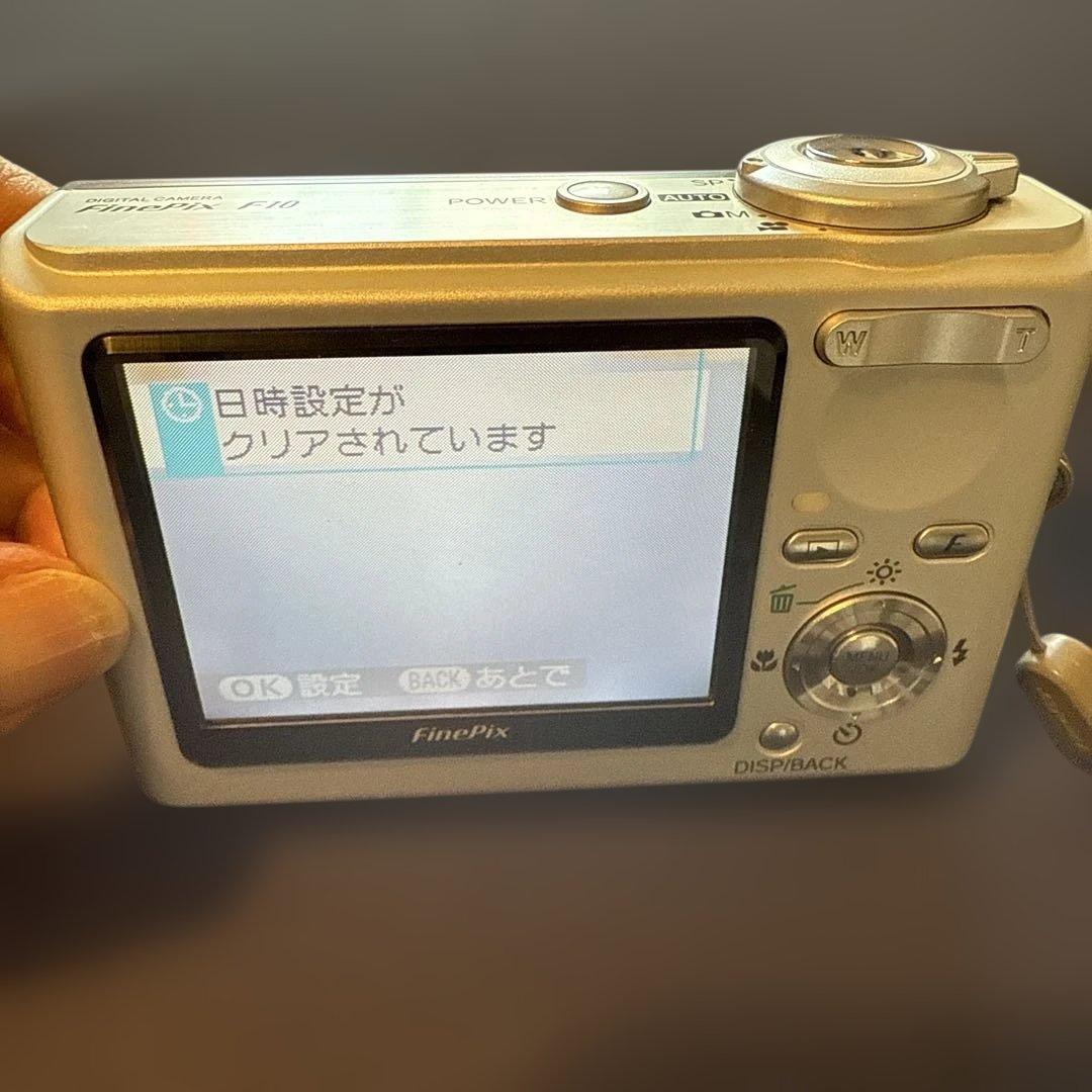 美品 FUJIFILM FinePix F10