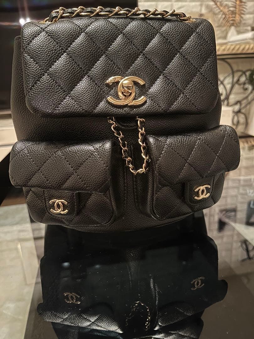 CHANEL ノベルティマトラッセバックパック カーフスキンゴールド金具