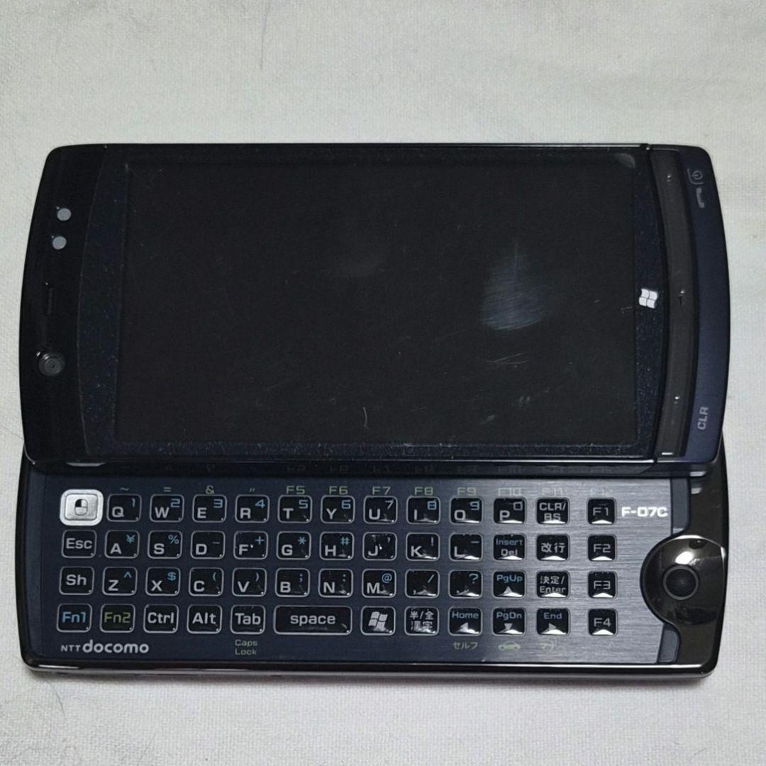 docomo F-07C スライド式携帯電話