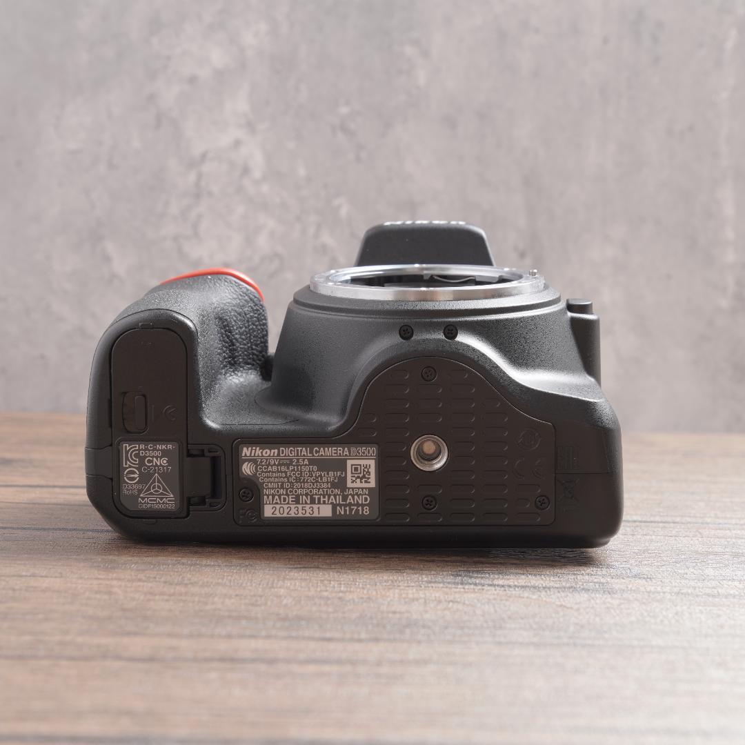 ✨ショット数1400回で超美品✨Wi-Fi✨Nikon D3500　1025