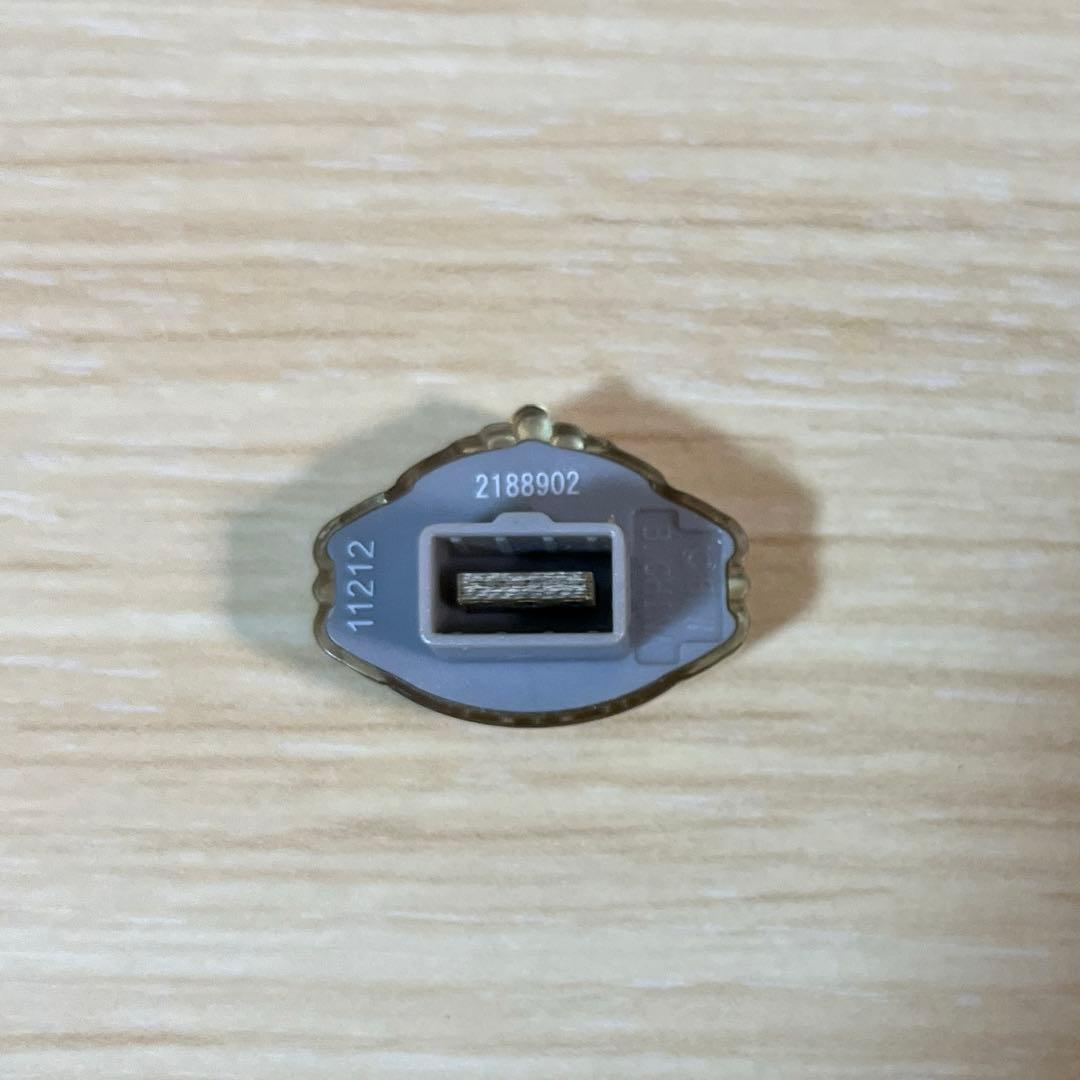 たまごっちピース　たまデコピアス　ロイヤルチェンジ　当時物