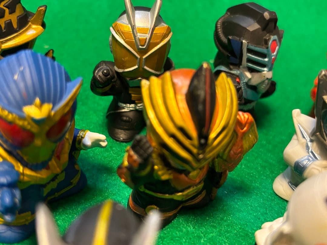 ！【お値下げ中】！計57体!!仮面ライダー ミニチュア指はめフィギュアセット