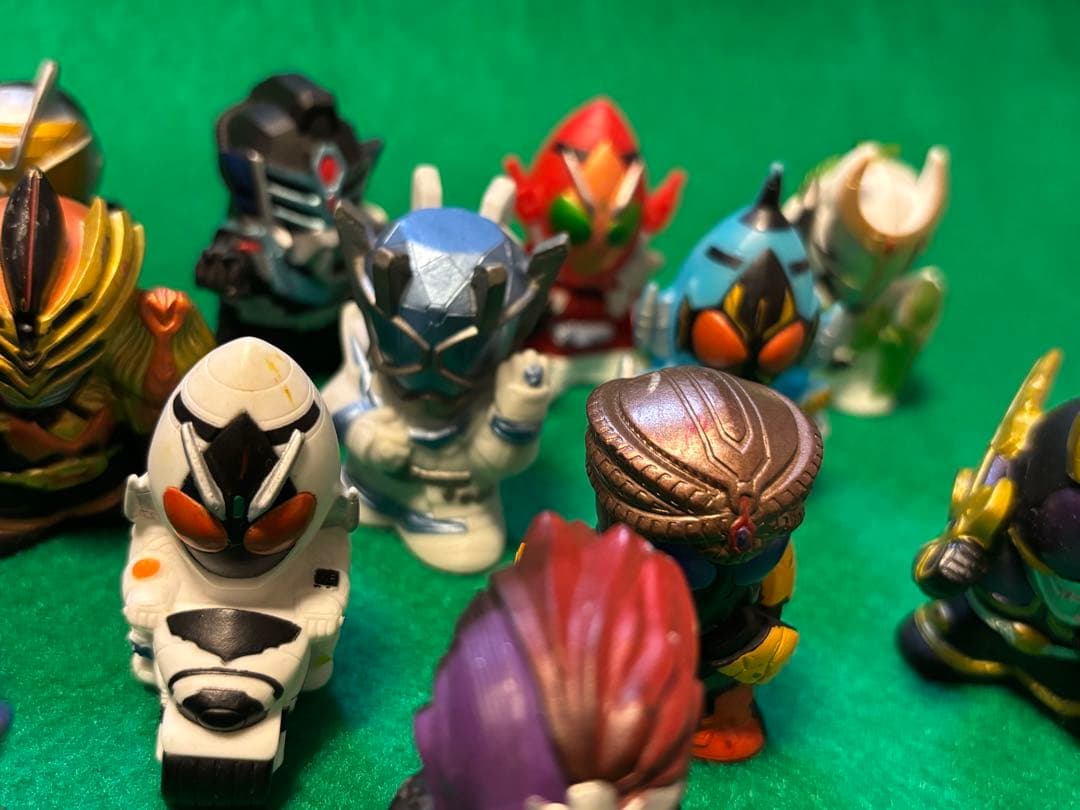 ！【お値下げ中】！計57体!!仮面ライダー ミニチュア指はめフィギュアセット