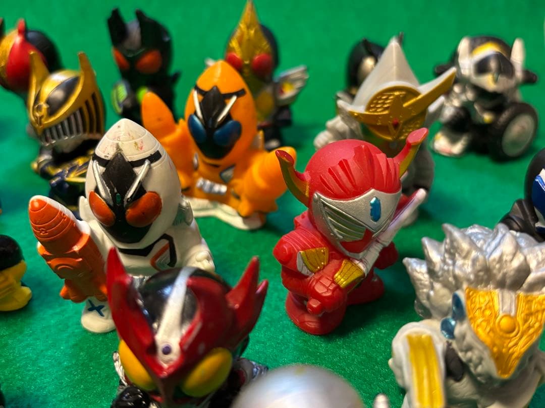！【お値下げ中】！計57体!!仮面ライダー ミニチュア指はめフィギュアセット
