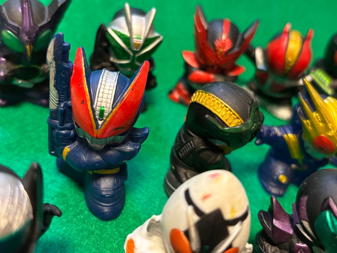 ！【お値下げ中】！計57体!!仮面ライダー ミニチュア指はめフィギュアセット