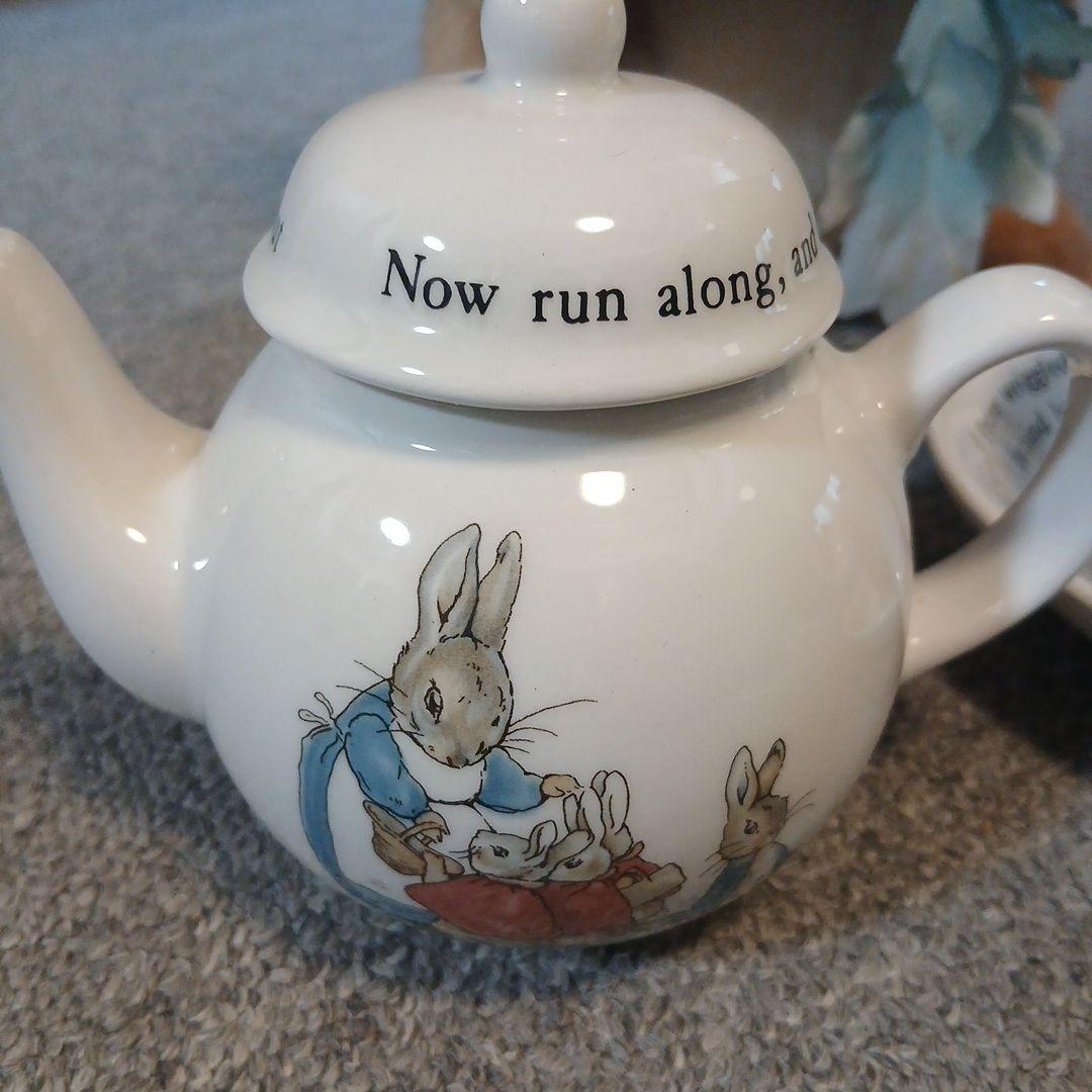 ピーターラビット ティーポットとカップセット