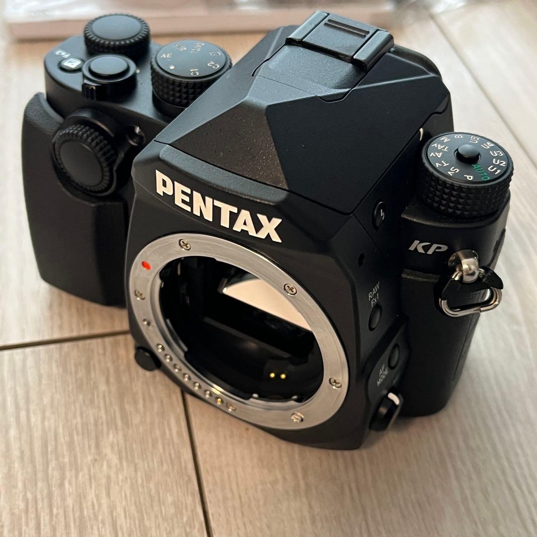 【シャッター数779枚&バッテリー２個】PENTAX KP デジタル一眼レフ