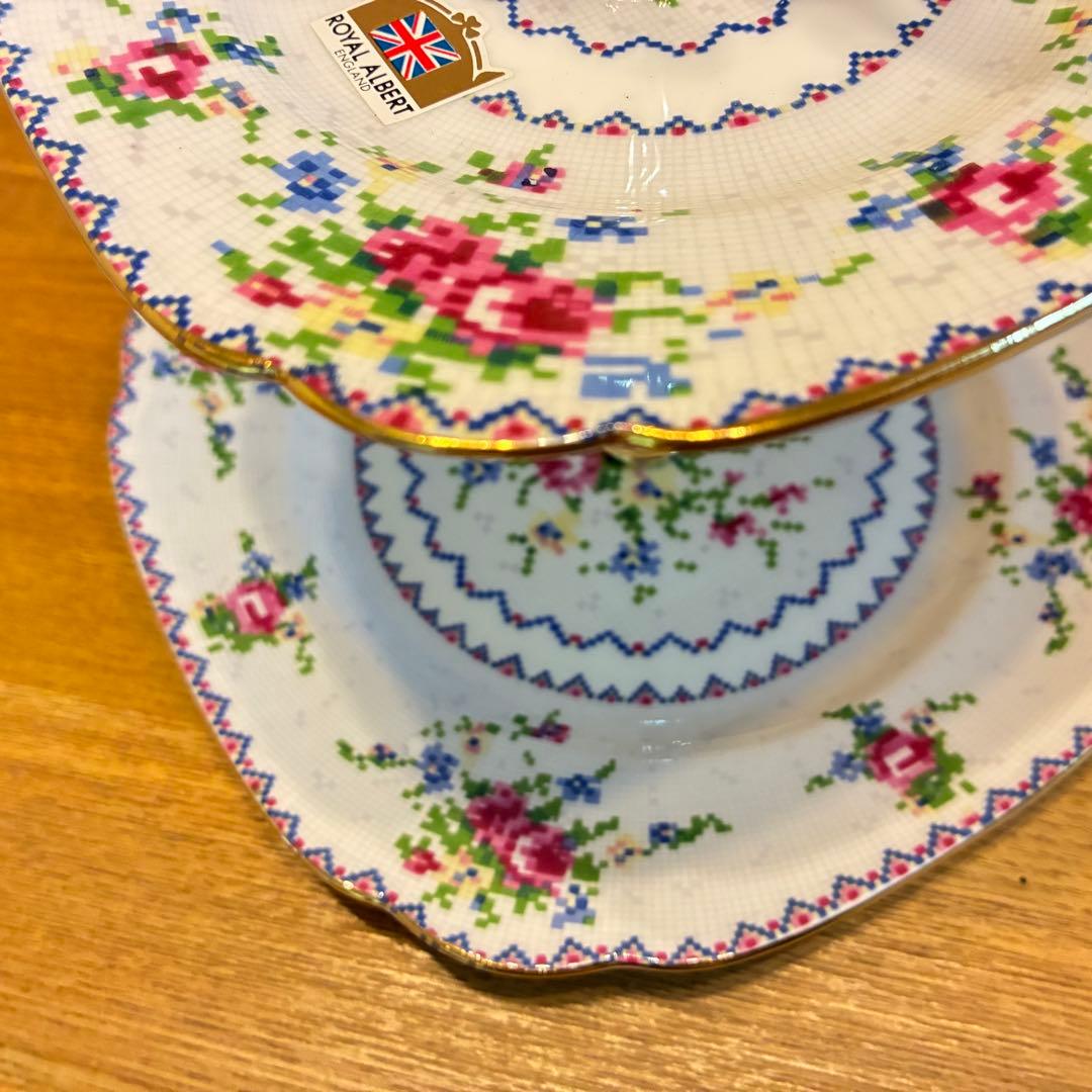 ロイヤルアルバート プチポワン ケーキスタンド 2段式 英国ヴィンテージ