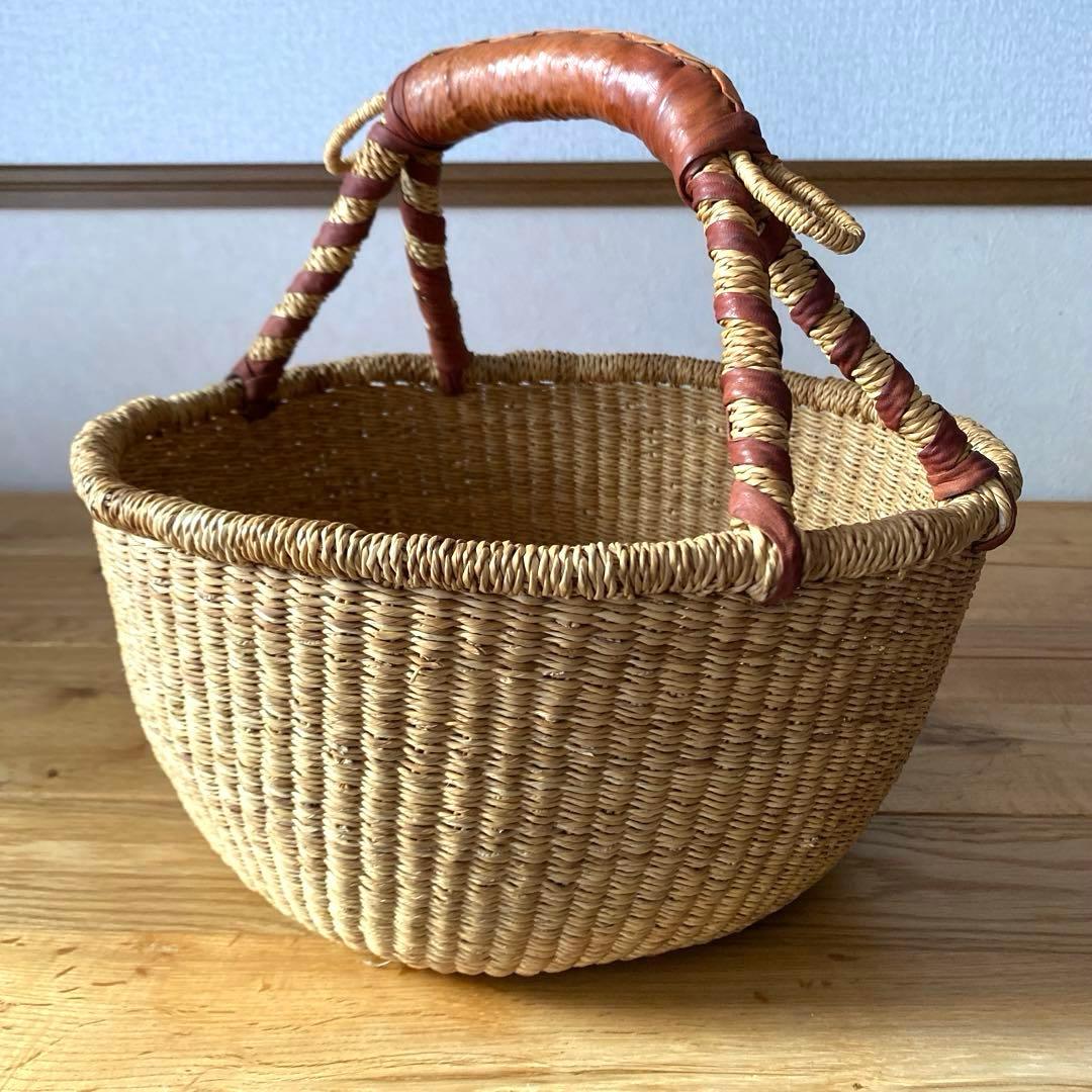 アフリカ　ブルキナファソ　半球型　バスケット