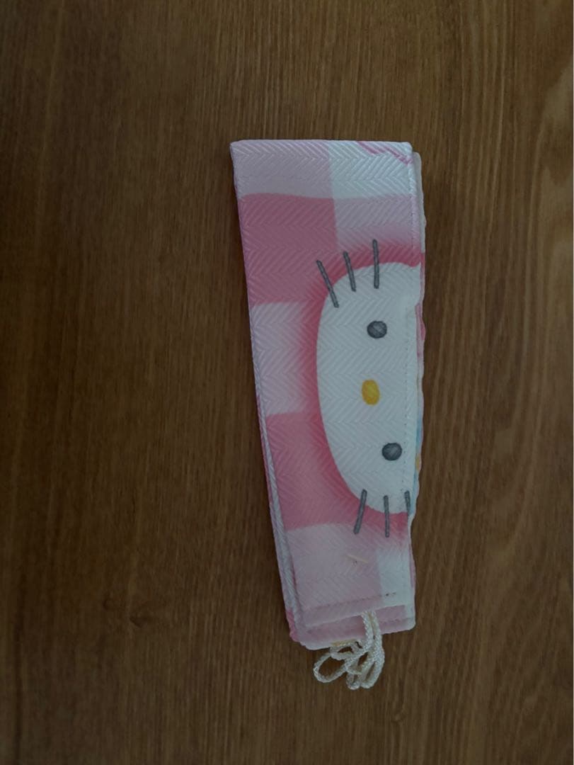 ハローキティ ピンクチェックカーテン