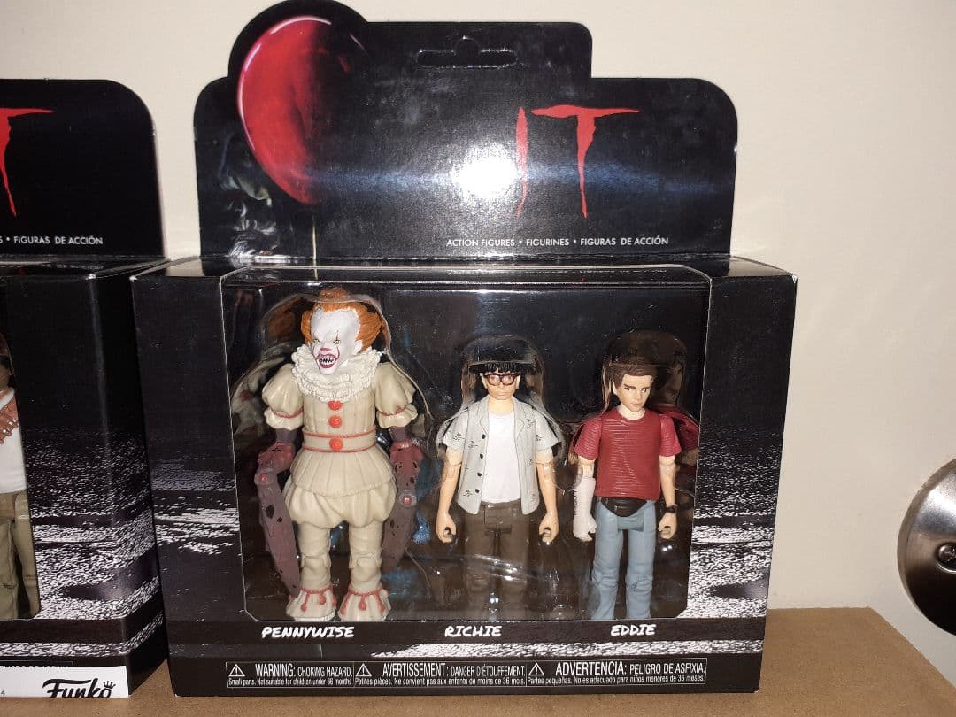 ファンコ　IT　3.75インチ　フィギュア3体セット　全４種　ペニーワイズ