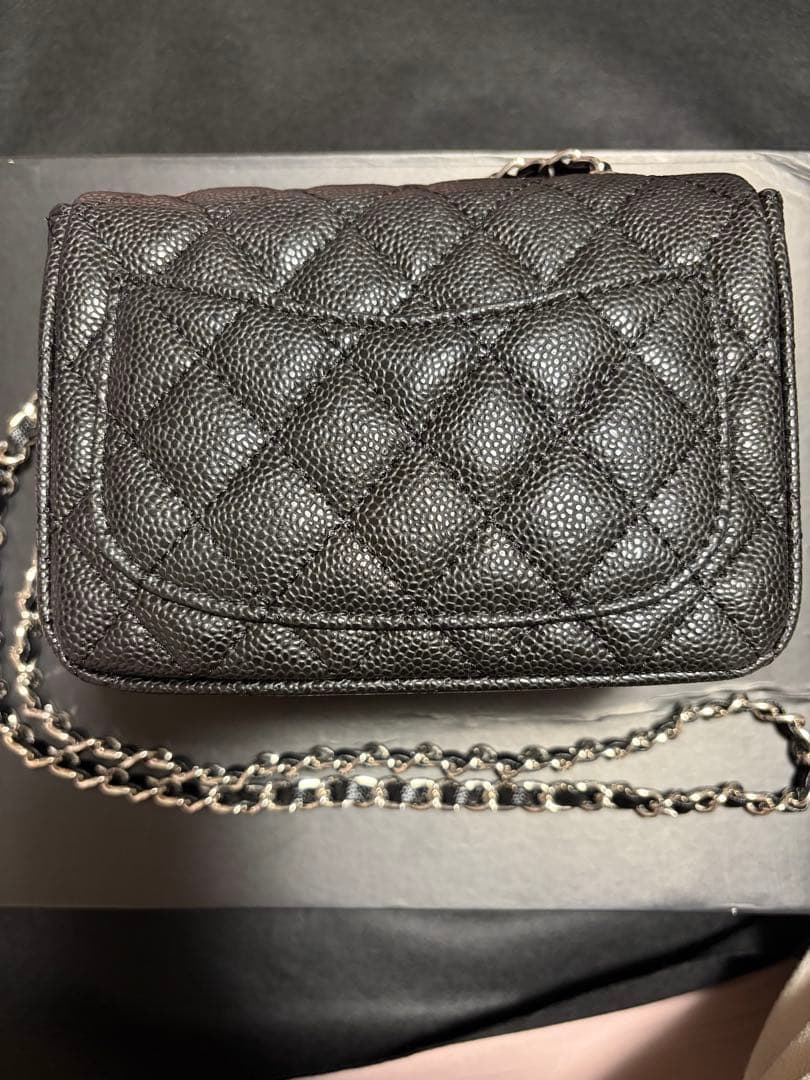 CHANEL ブラックキルティングレザー ショルダーバッグ　ノベルティ