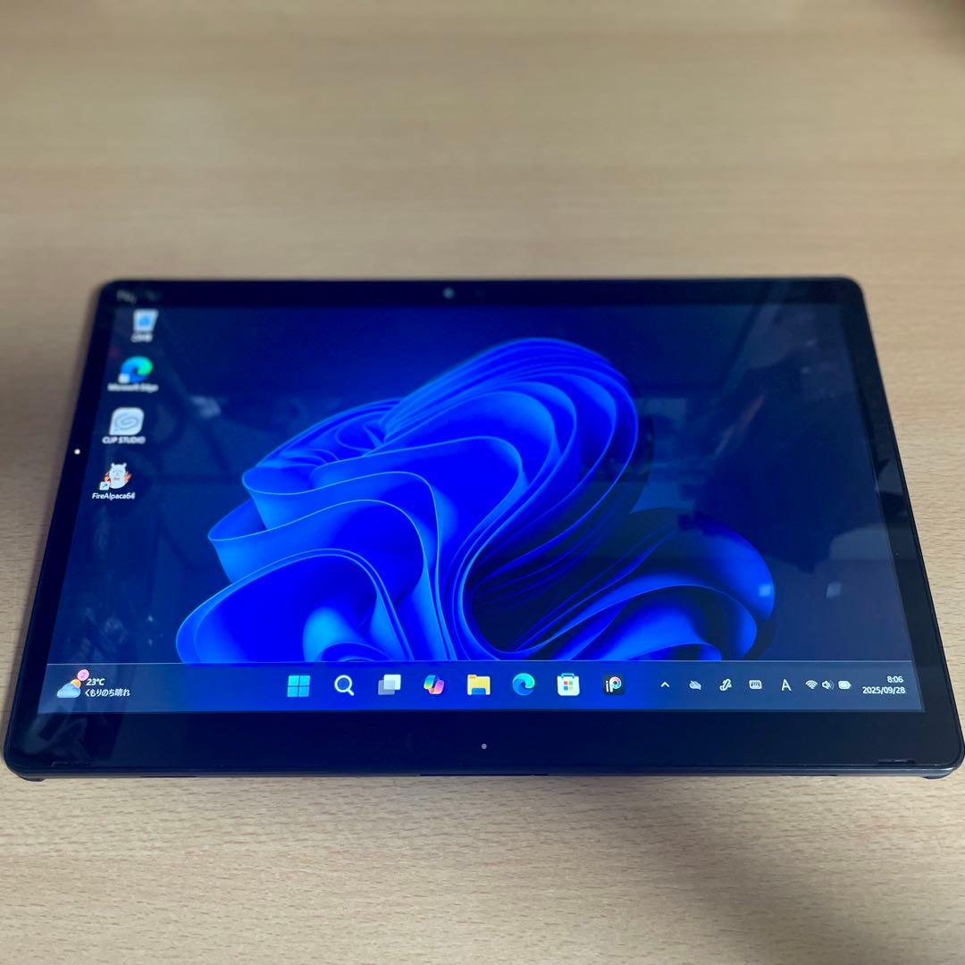 ○富士通 ワコム i5 13.3型 筆圧4,096段階 薄型 お絵描きタブレット