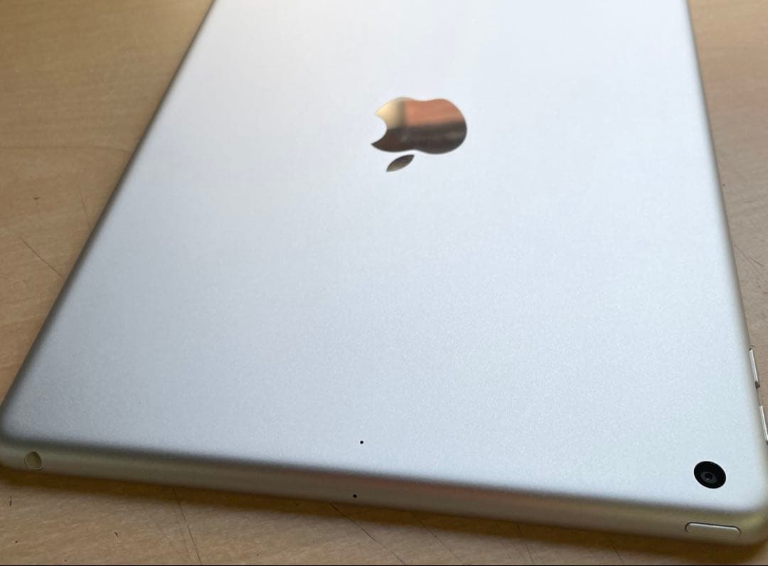 iPad 第6世代　A1893　Wi-Fiモデル　シルバー　32GB 超美品#3