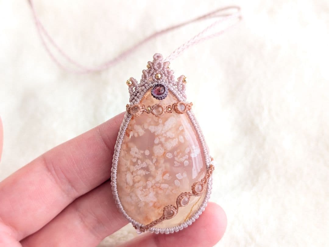 マクラメネックレス 桜瑪瑙/ムーンストーン