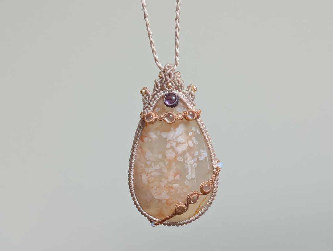 マクラメネックレス 桜瑪瑙/ムーンストーン