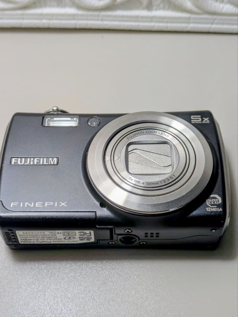 FUJIFILM FINEPIX　 F100fd コンパクトデジタルカメラ