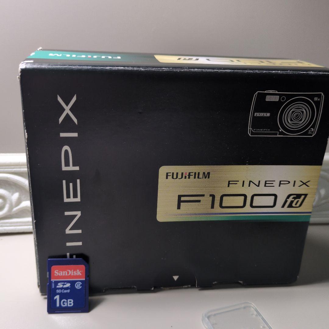 FUJIFILM FINEPIX　 F100fd コンパクトデジタルカメラ