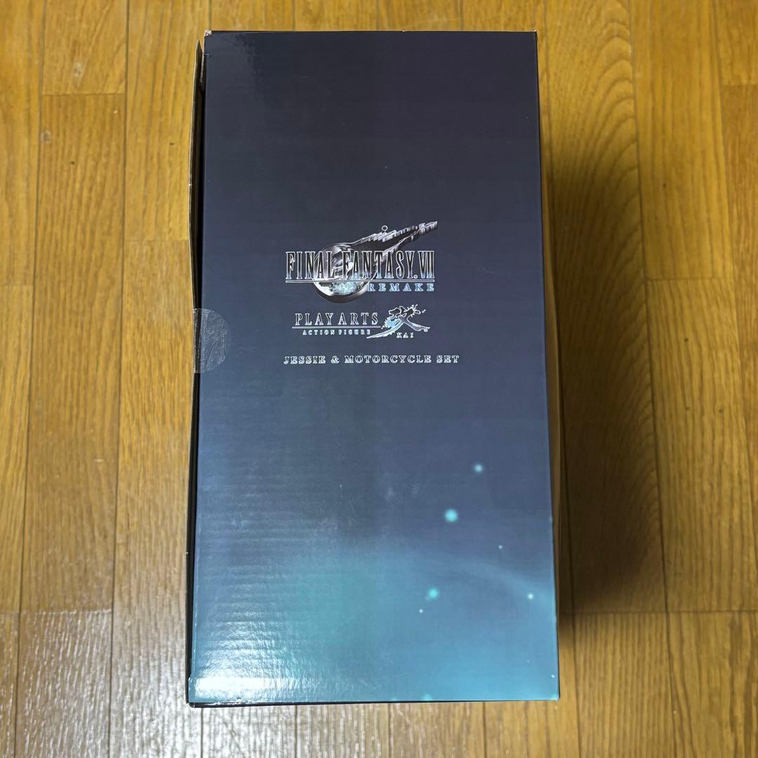 新品未開封ファイナルファンタジーVIIリメイクPLAYARTS改ジェシー&バイク