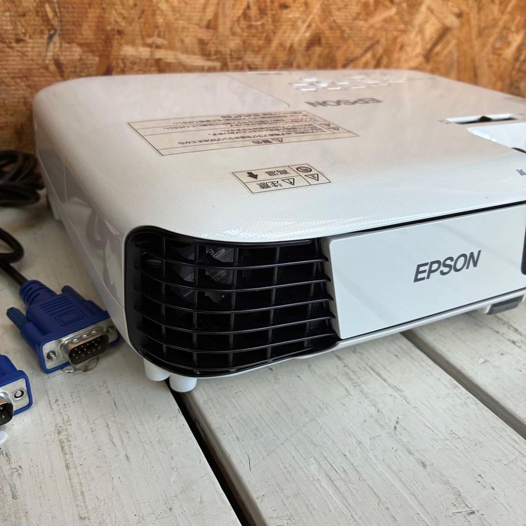 0695 EPSON EB-W31 プロジェクター　WXGA