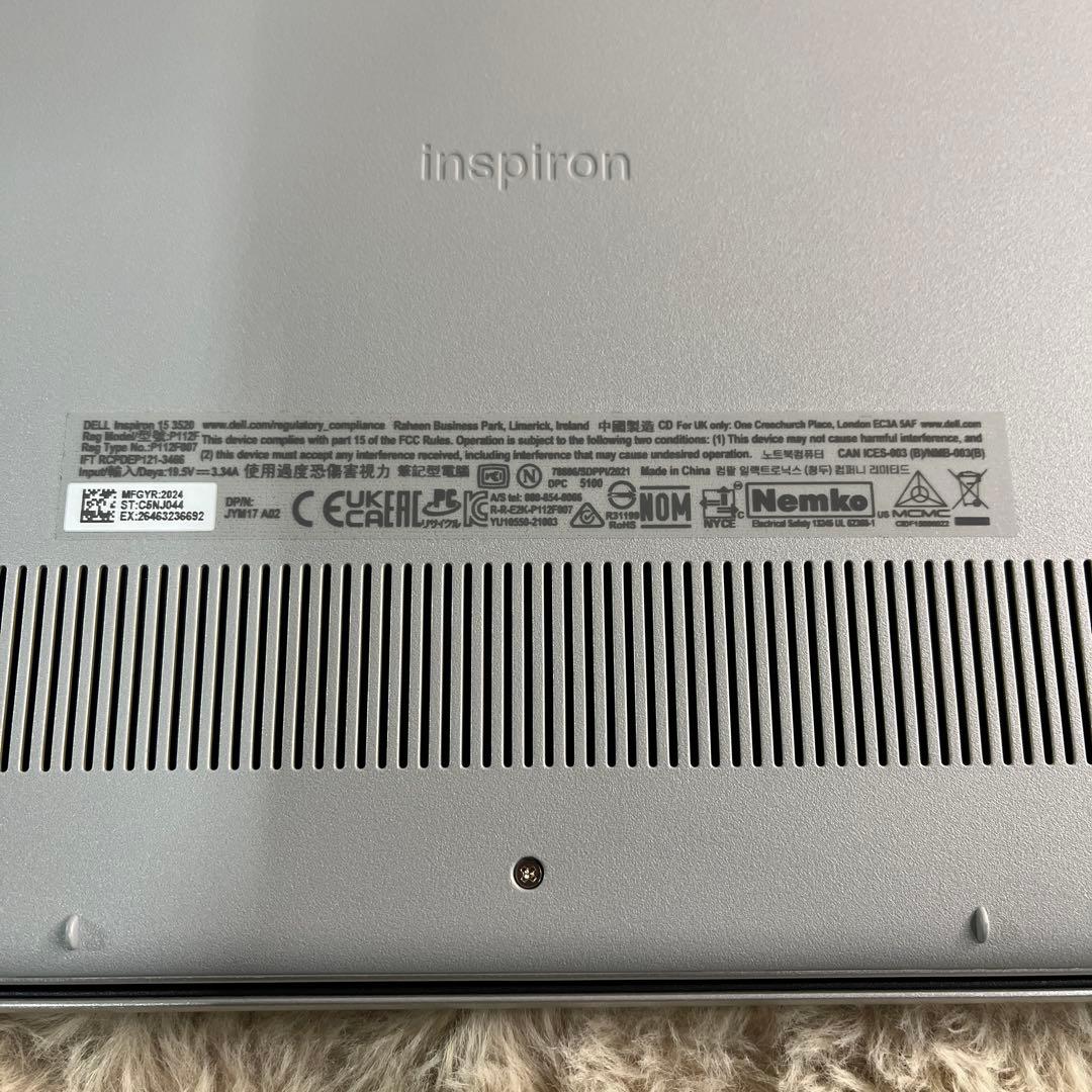 Dell ノートパソコン Inspiron 15 3520 15.6インチ