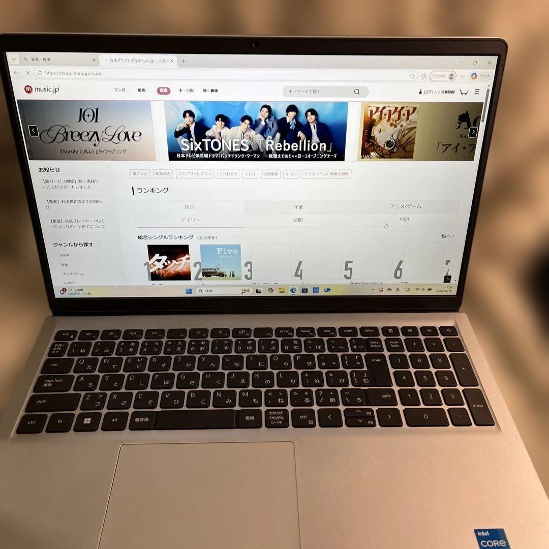 Dell ノートパソコン Inspiron 15 3520 15.6インチ