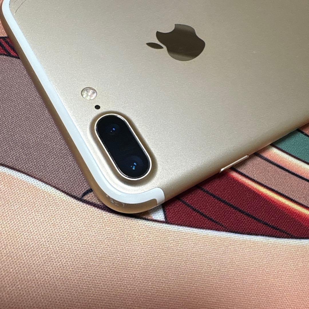 Apple iPhone 7 Plus ゴールド　128GB