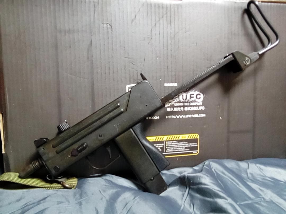 イングラム M11 ガスブローバック・オープンボルト⭐HOP UP機能付⭐