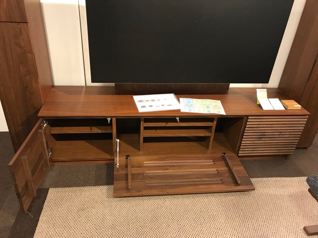 IDC大塚◇アクロスハイタイプ　ウォールナット材◇テレビボード