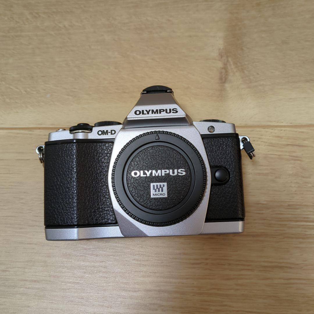 【本日限定値下げ】OLYMPUS OM-D ミラーレス一眼カメラレンズセット