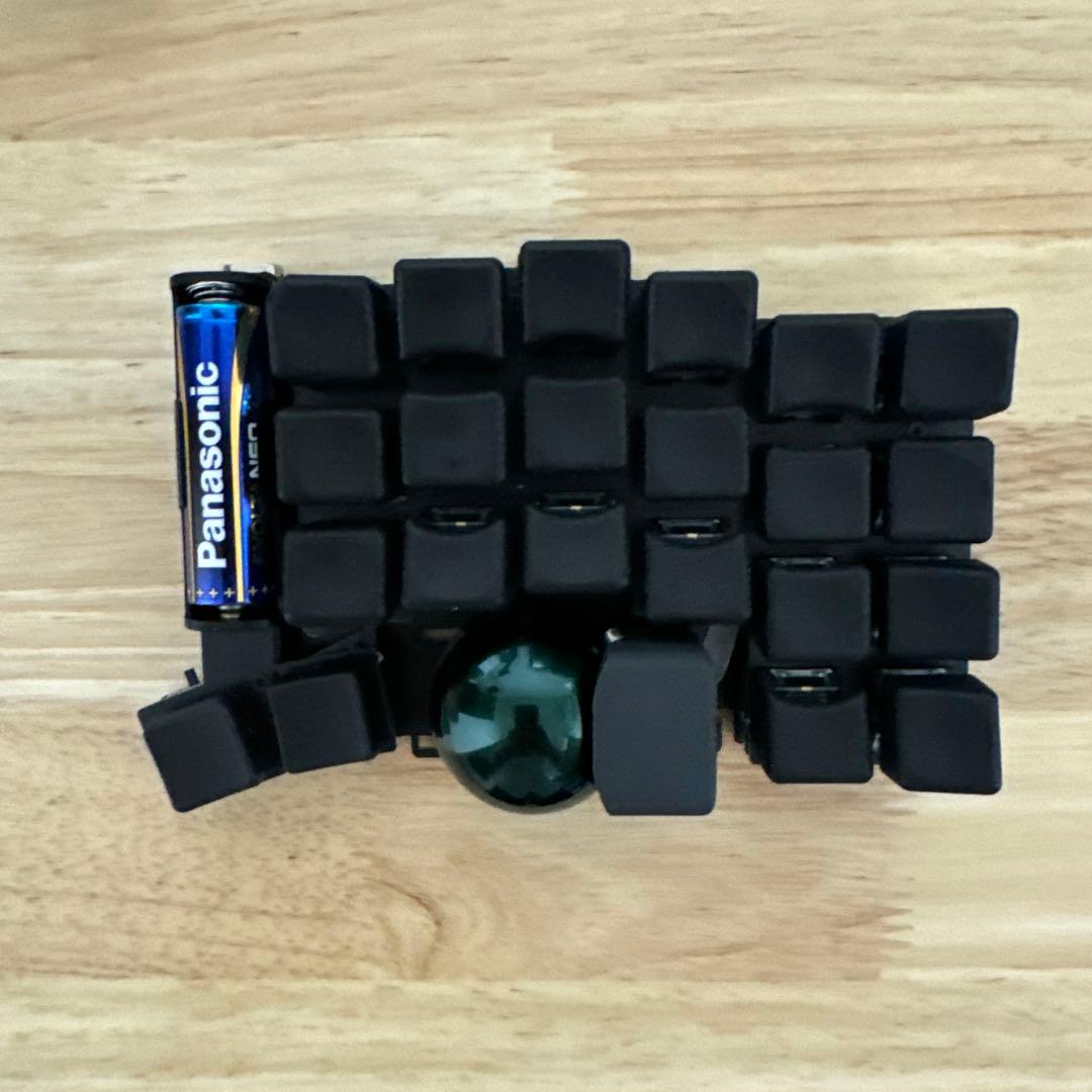 torabo-tsuki トラックボール付き無線分割キーボードキット