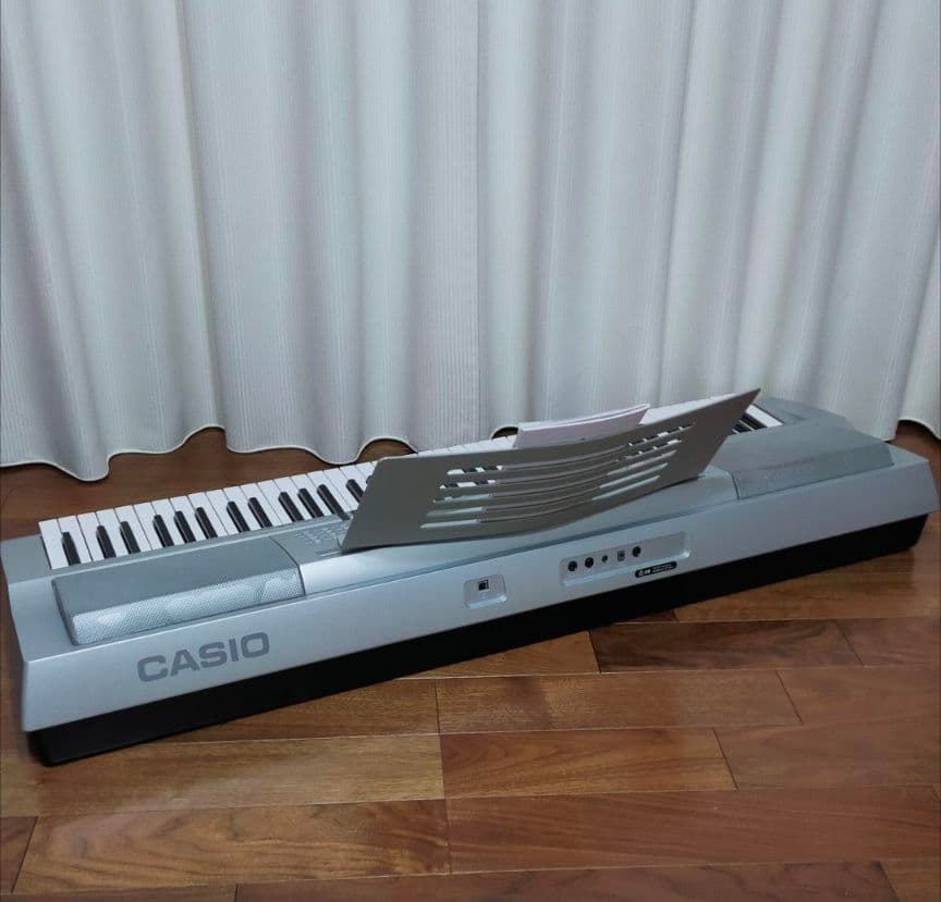 CASIO WK-210 電子ピアノ / 電子キーボード