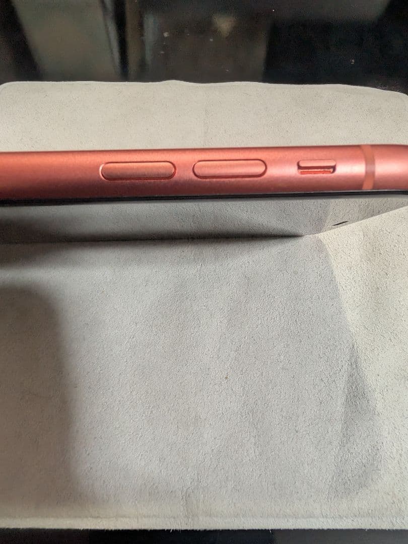 か*ん様 中古・美品　Apple iPhone XR コーラル 64GB