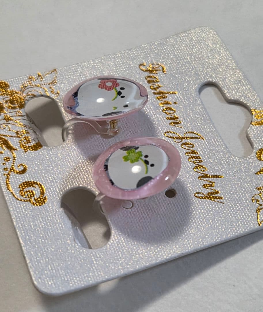 シマエナガノンホールピアス✨　かわいいサイズ★スタッドタイプ★　シマエナガ