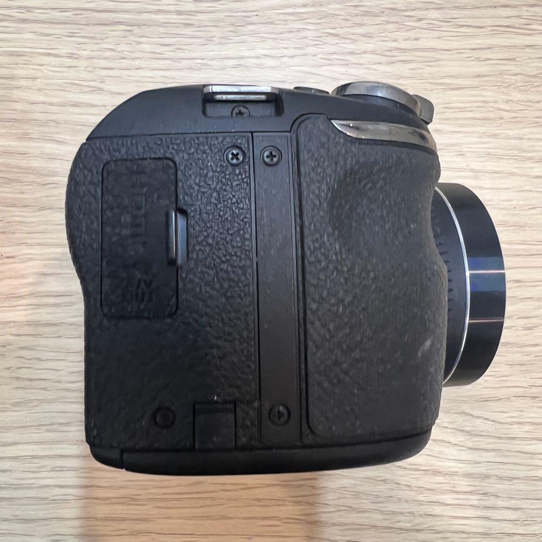 【FUJIFILM デジタルカメラ】FINEPIX S4000 コンデジ