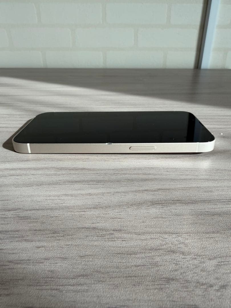 Apple iPhone 13 128GBホワイト 本体