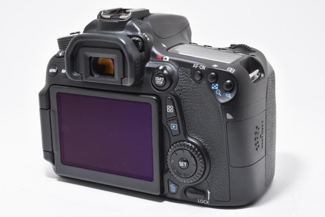 ■ 美品 ■ キャノン　Canon EOS 70D ボディ