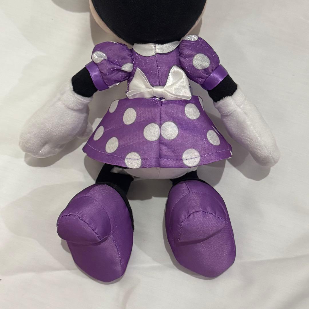 新品未使用　ミニー ぬいぐるみチャーム　パープル 紫 ミニーの日　タグ付き