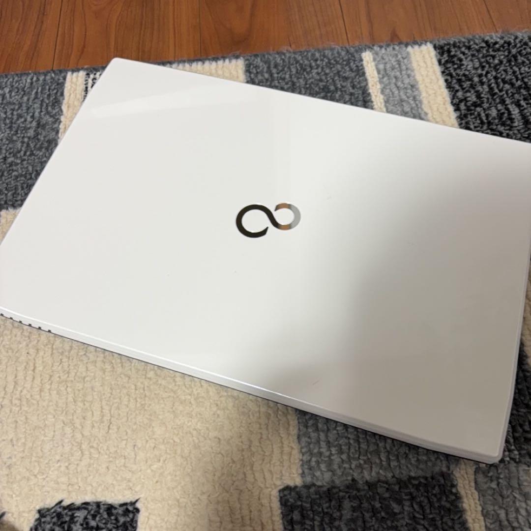 LIFEBOOK AH45/T ホワイト 本体 ACアダプター付き