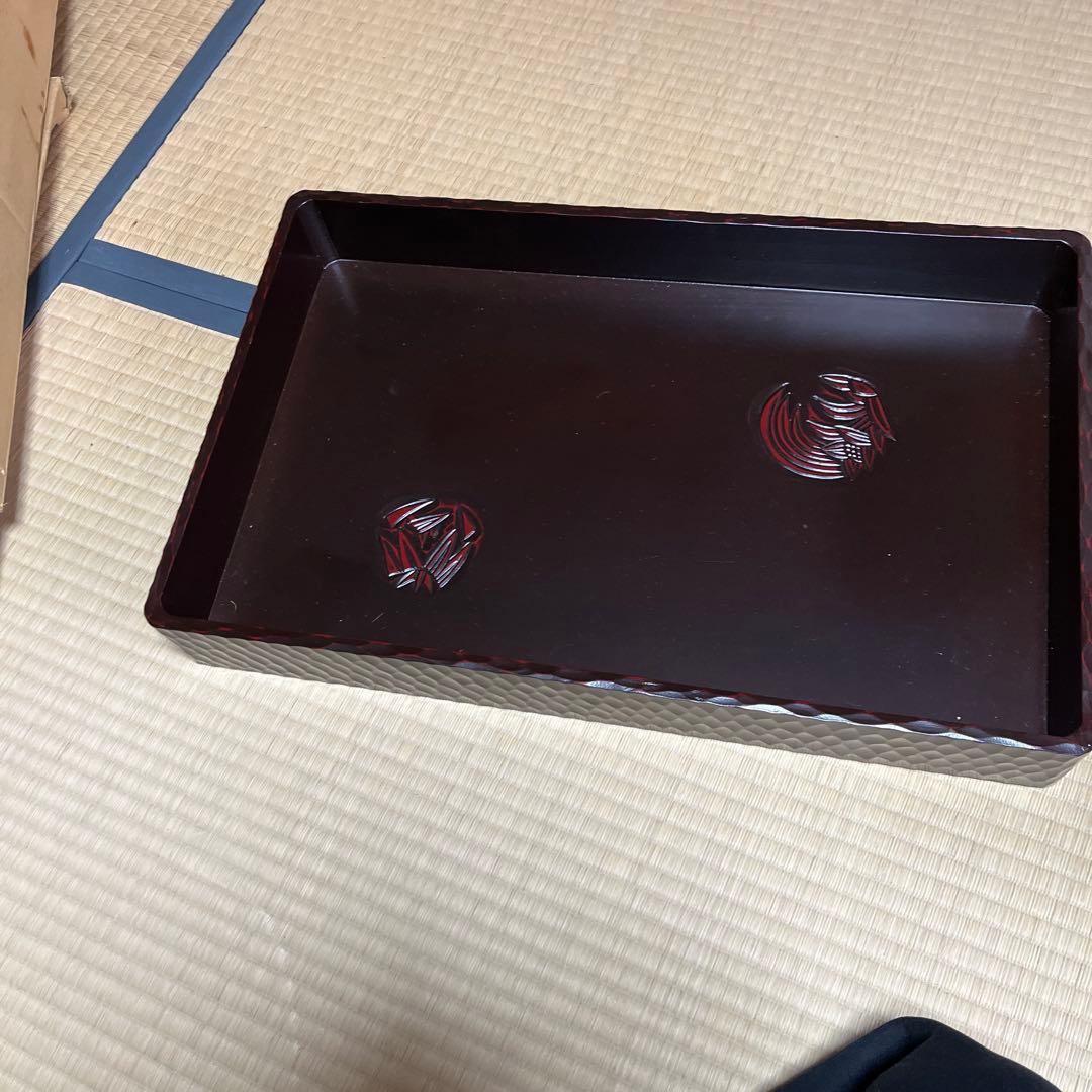 鎌倉彫乱れ箱　木製衣装箱　入れ子　伝統工芸品　漆塗り　昭和レトロ