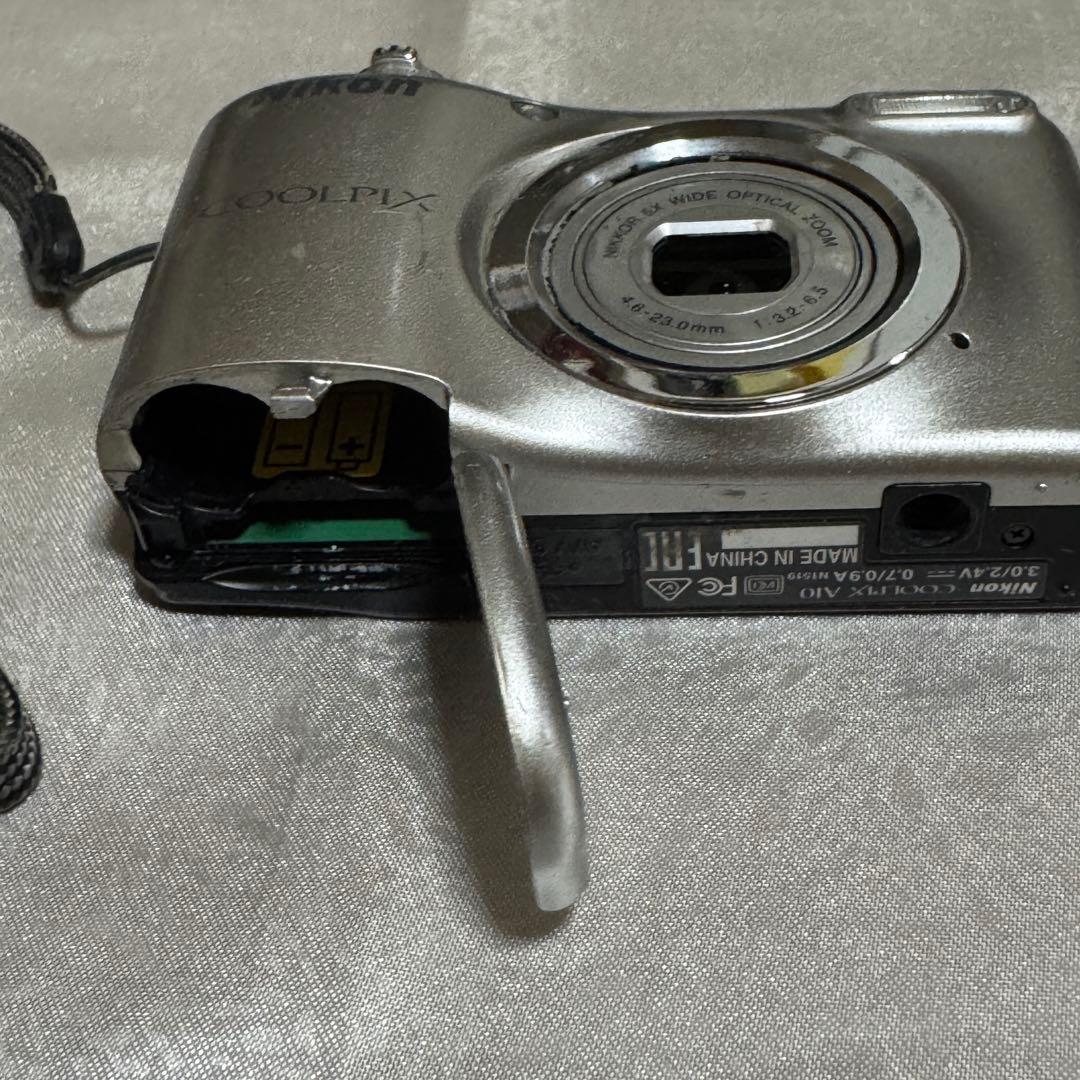 動作確認済 Nikon COOLPIX A10 単三駆動1614万画素 コンデジ
