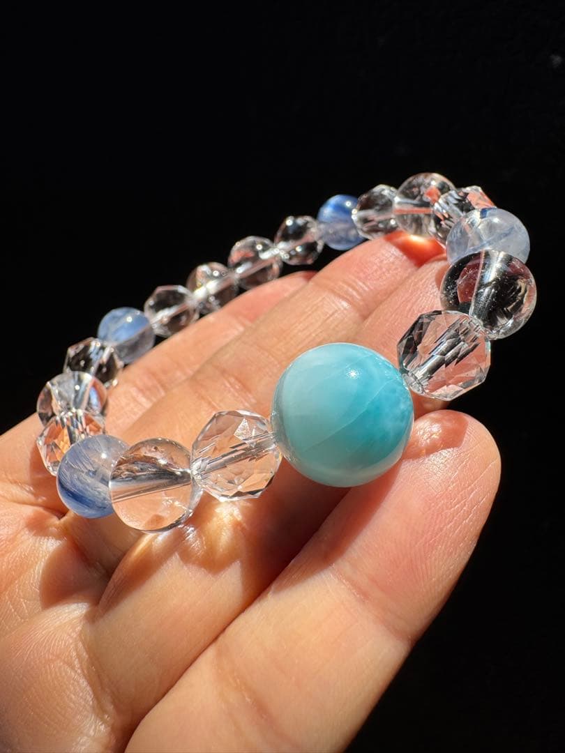 水風船のような天然ラリマーと高品質カイヤナイトシリカブレスレット