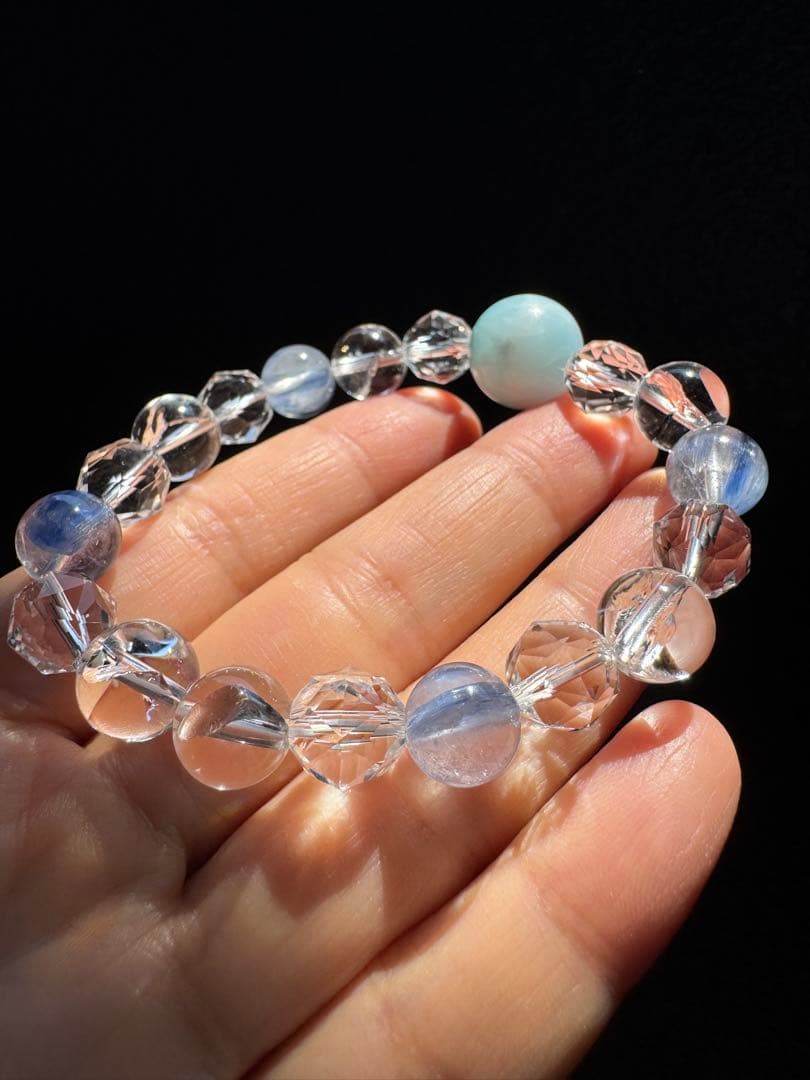 水風船のような天然ラリマーと高品質カイヤナイトシリカブレスレット