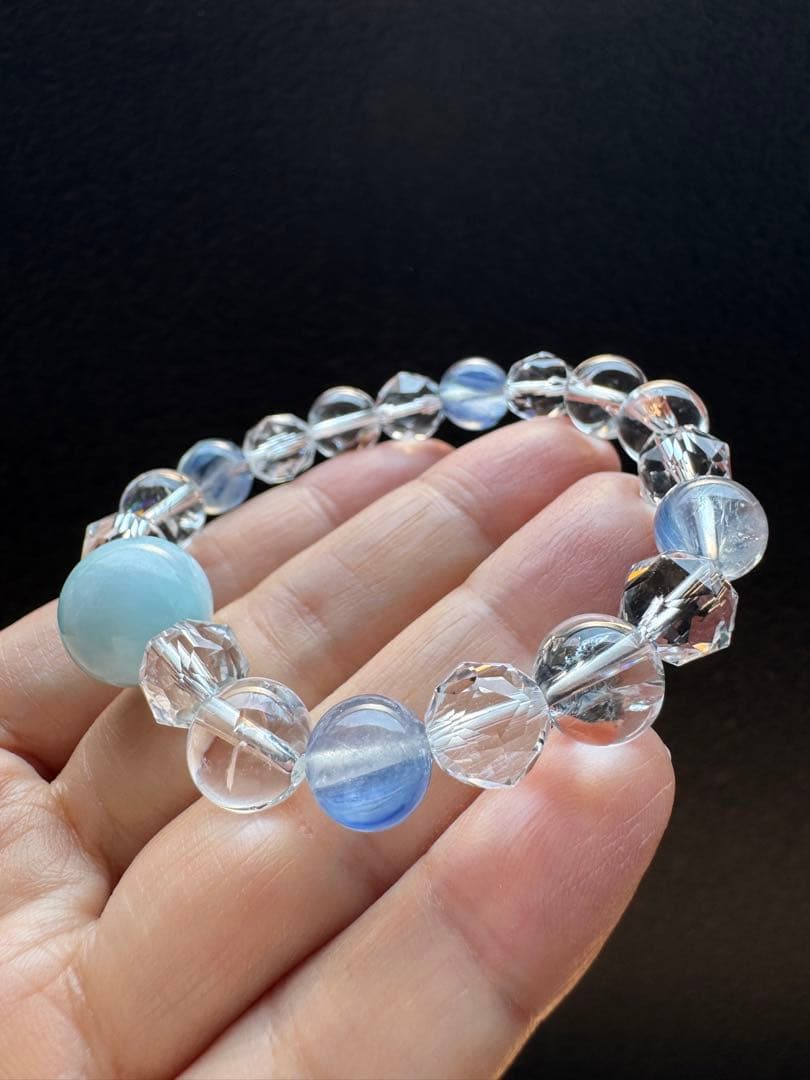 水風船のような天然ラリマーと高品質カイヤナイトシリカブレスレット