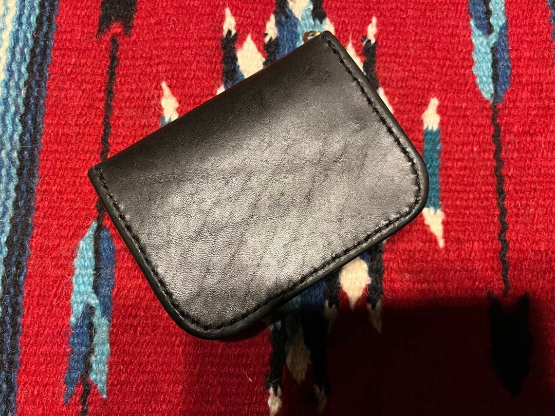 ミニトラッカーウォレット　ヌメ革　オールブラック