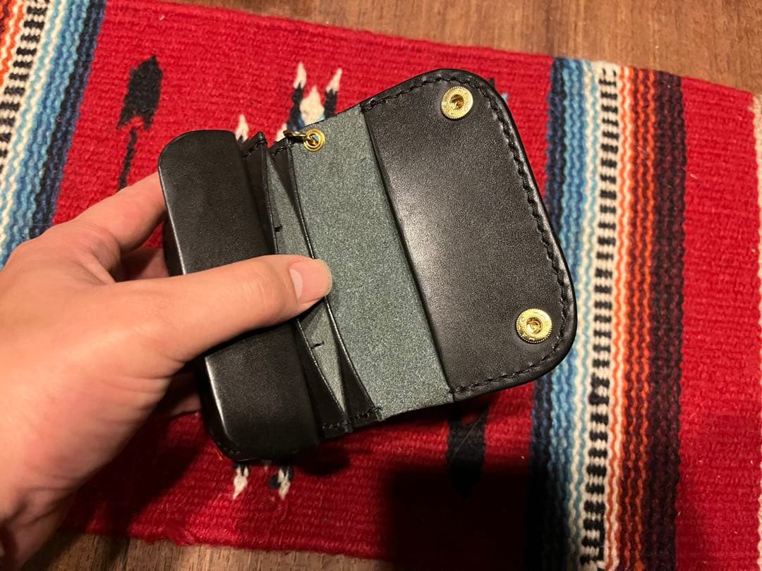 ミニトラッカーウォレット　ヌメ革　オールブラック