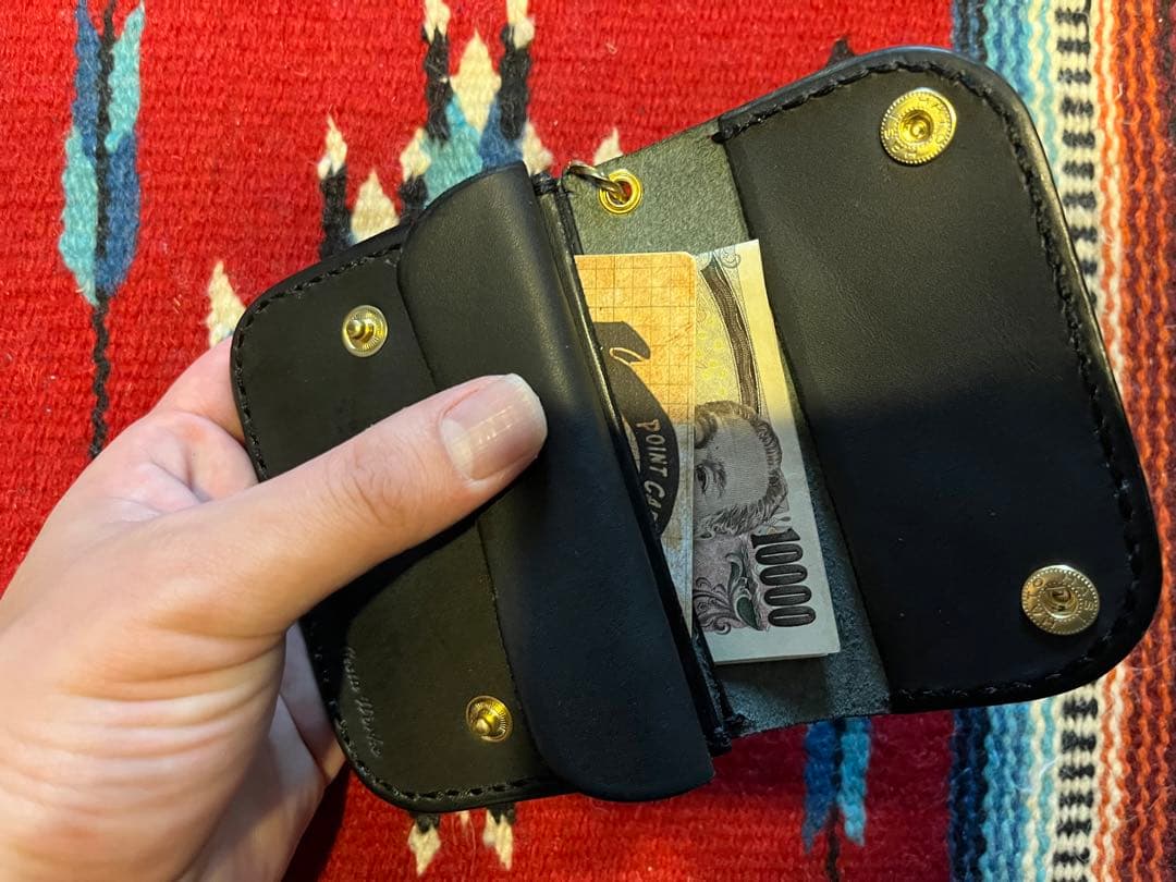 ミニトラッカーウォレット　ヌメ革　オールブラック