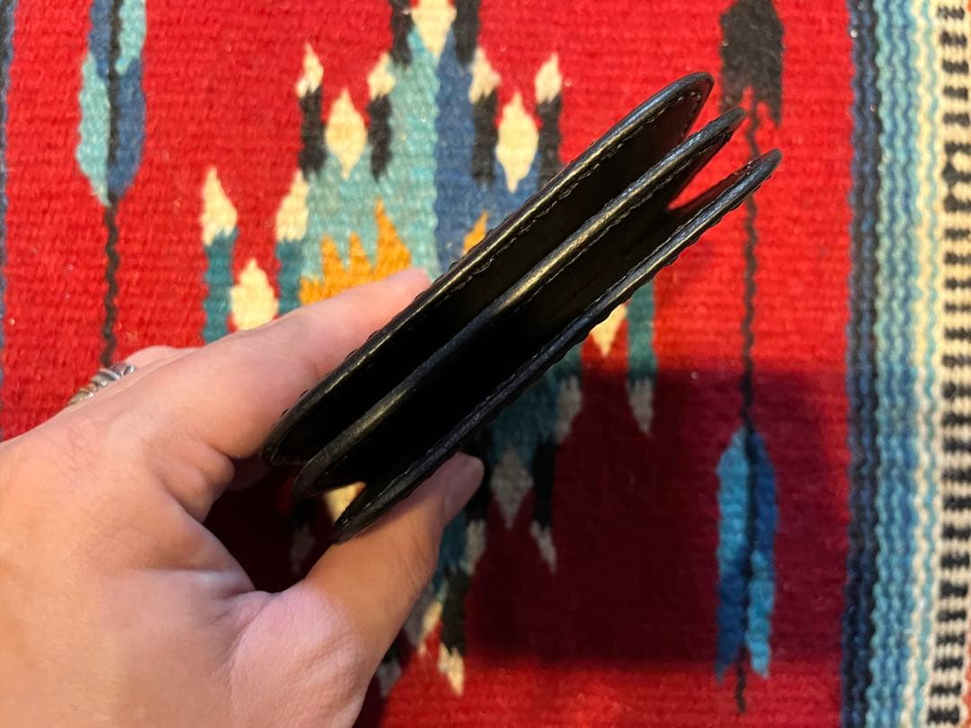 ミニトラッカーウォレット　ヌメ革　オールブラック