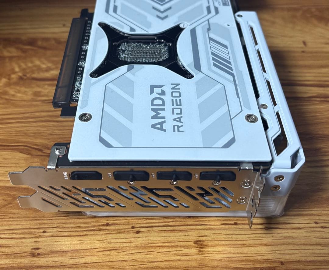 グラフィックボード・グラボ・ビデオカード ASRock AMD Radeon RX9070XT STEEL LEGEND